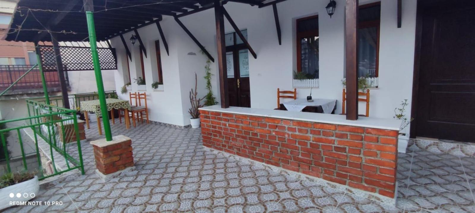 Guest House Baba Lluka Berat Eksteriør bilde