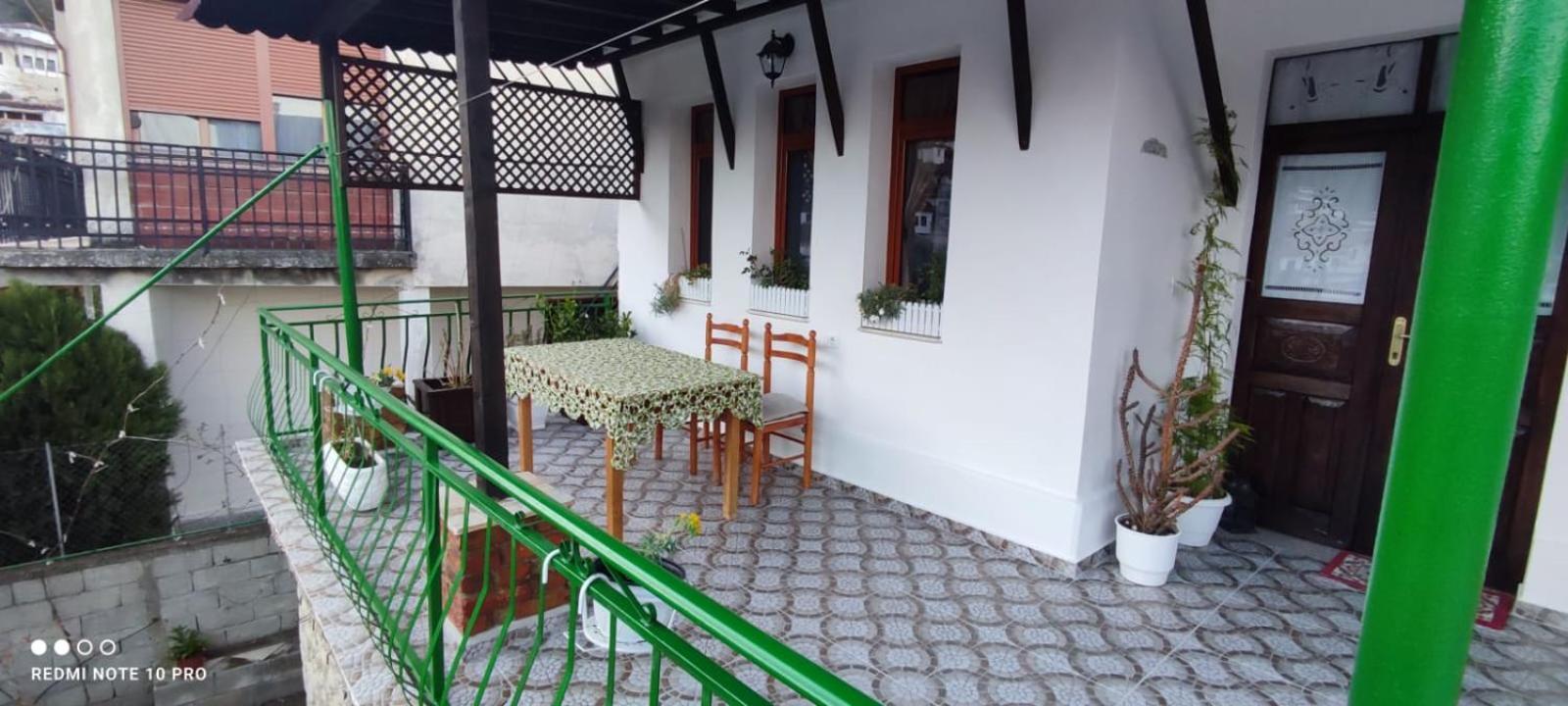 Guest House Baba Lluka Berat Eksteriør bilde
