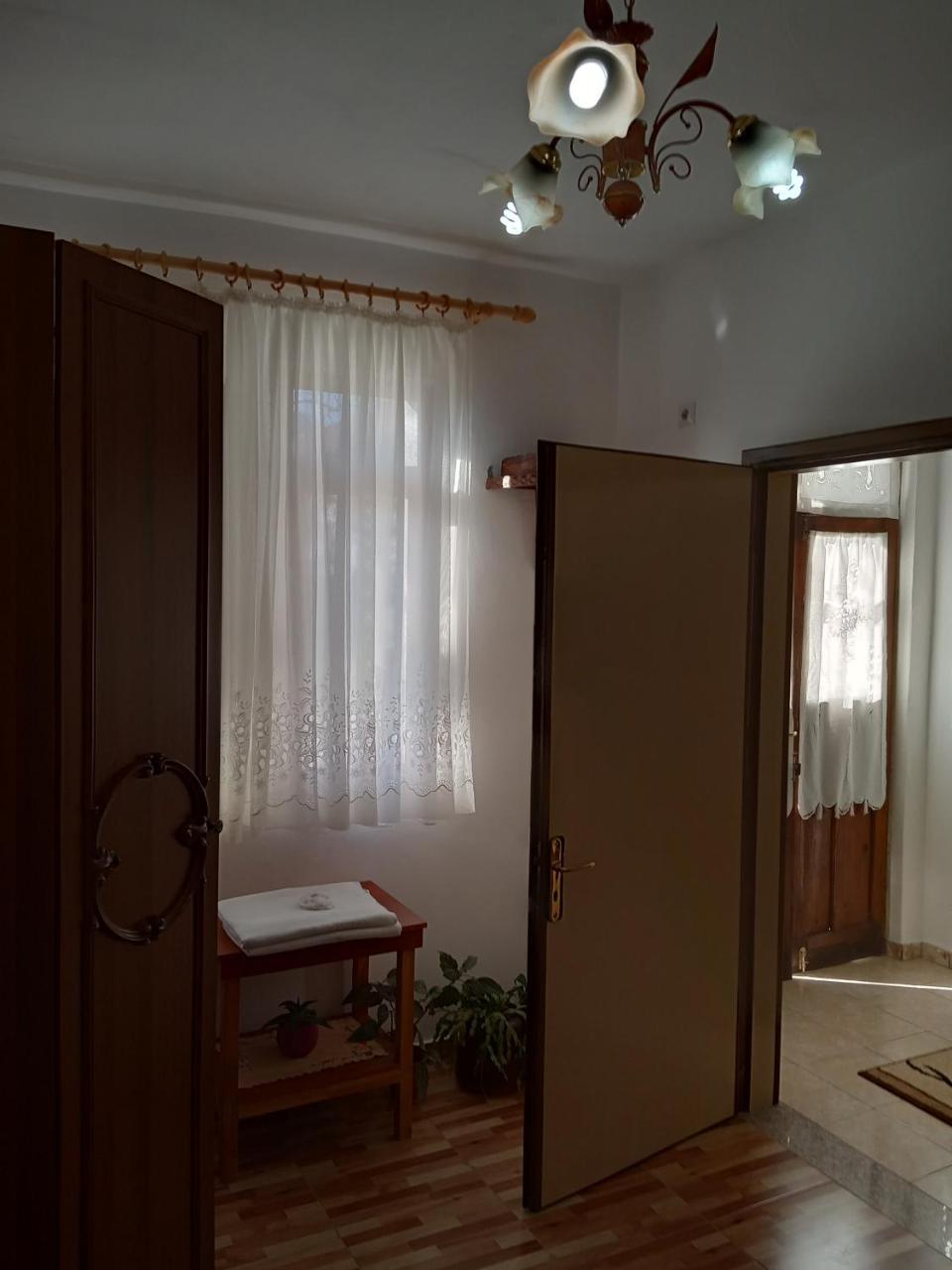 Guest House Baba Lluka Berat Eksteriør bilde